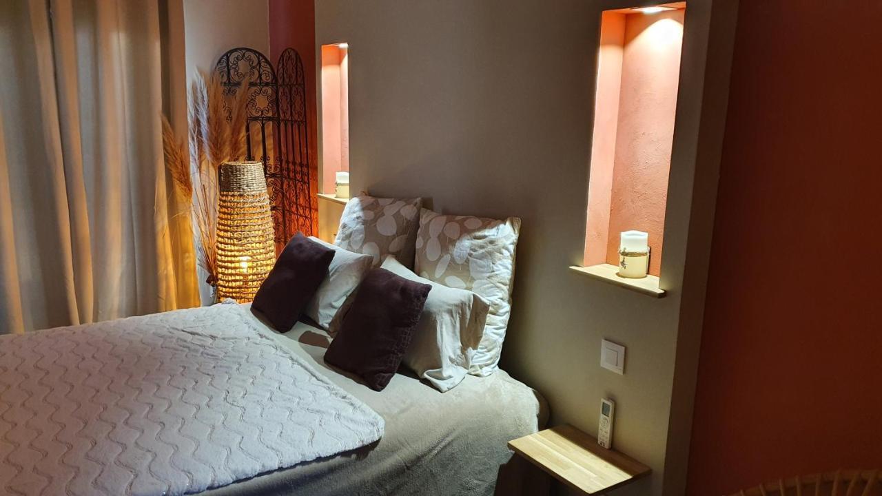 Le Petit Coin De Provence Bed & Breakfast บูแคร์ ภายนอก รูปภาพ